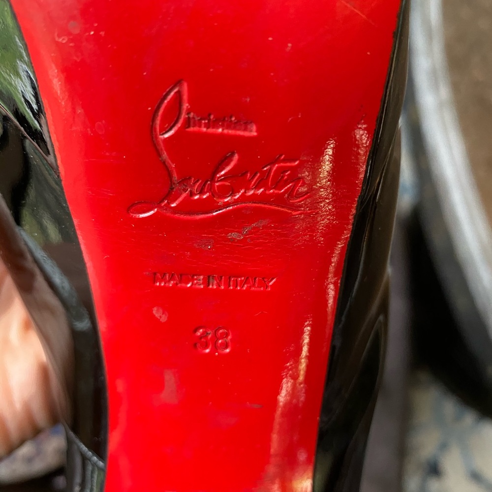 Shoes - Picture 4 of 6